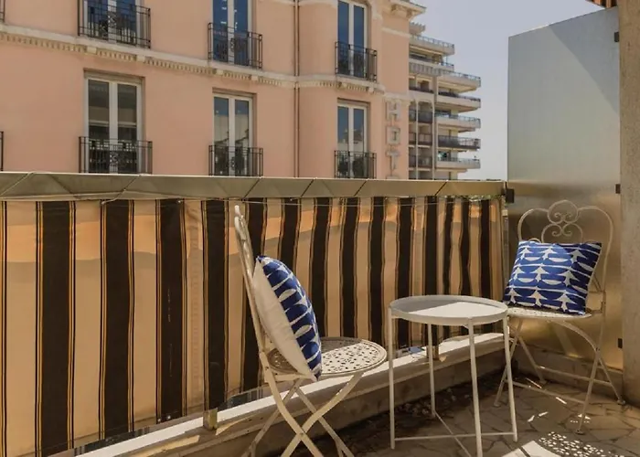 Le Lindos T2 Proche Plages * アンティーブ